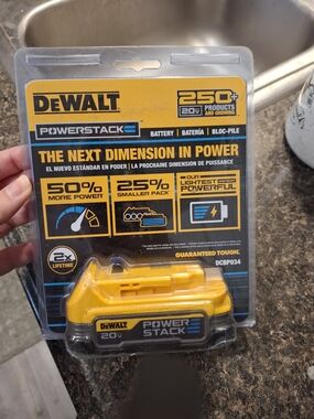 DeWALT PowerStack 20V Battery Pack - Yellow